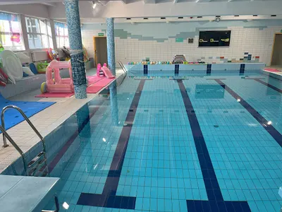 CENTRUM PŁYWANIA NIEMOWLĄT I DZIECI - Tychy